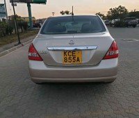 nissan-tiida-small-5