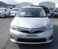 toyota-fielder-small-4