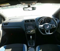 volkswagen-polo-small-4