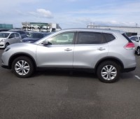 nissan-xtrail-small-1