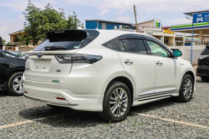 toyota-harrier-big-2