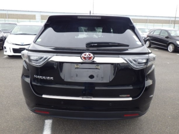 toyota-harrier-big-2