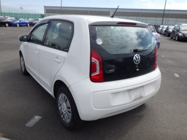 volkswagen-up-big-3