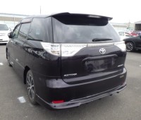 toyota-estima-small-1