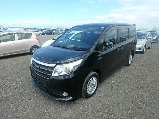 toyota-noah-big-6