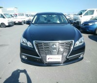 toyota-crown-small-2