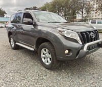 toyota-prado-small-6