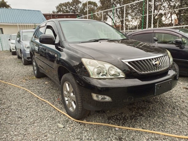 toyota-harrier-big-1