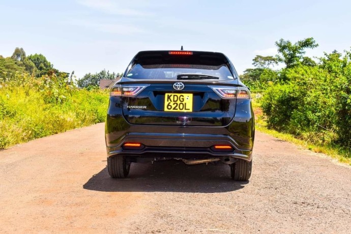 toyota-harrier-big-3