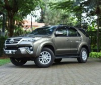 toyota-fortuner-small-1