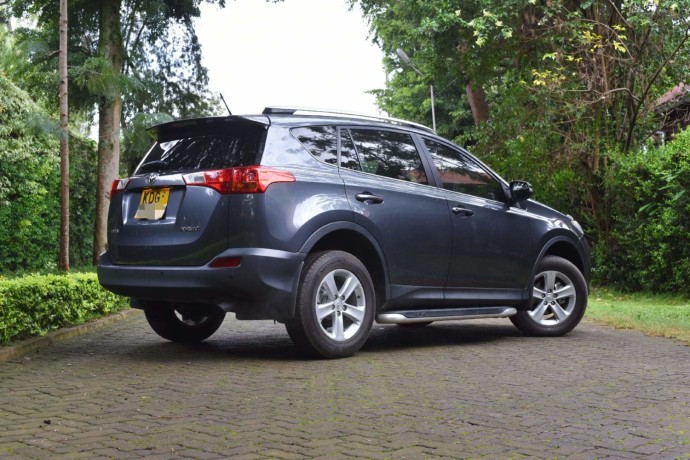 toyota-rav-4-big-1