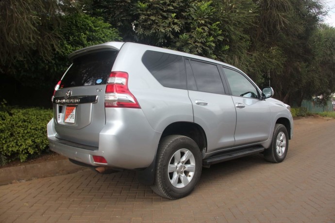 toyota-landcruiser-prado-tx-big-1