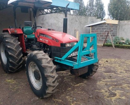 Tractor JX75R