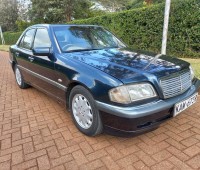 mercedes-benz-c200-small-4