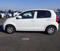 toyota-passo-small-1