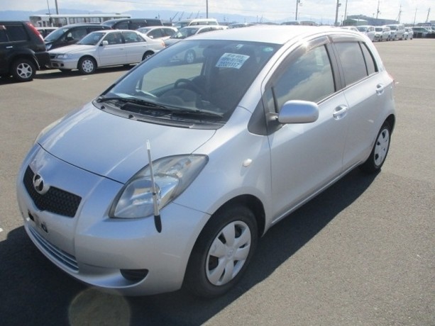 toyota-vitz-big-0