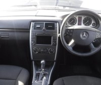 mercedes-benz-b-150-small-2