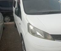 nissan-nv-200-small-1