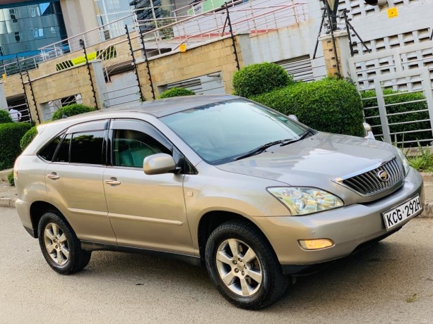 toyota-harrier-big-3