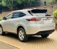 toyota-harrier-small-1