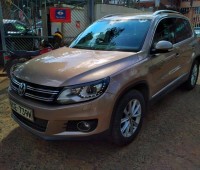 volkswagen-touareg-small-0