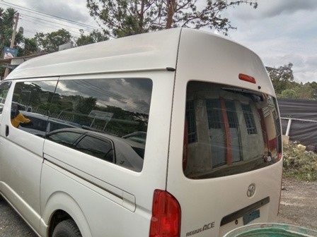 toyota-hiace-big-4