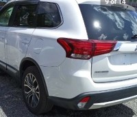 mitsubishi-outlander-small-6