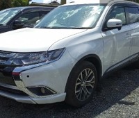 mitsubishi-outlander-small-0