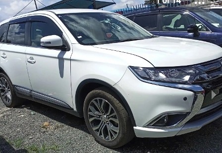 mitsubishi-outlander-big-1