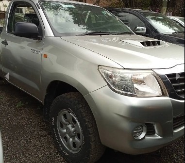 toyota-hilux-big-1