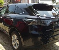 toyota-harrier-small-4