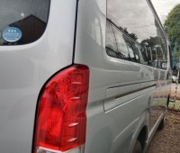 toyota-hiace-diesel-small-2