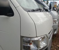 toyota-hiace-petrol-white-small-0