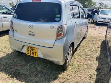 daihatsu-mira-big-3