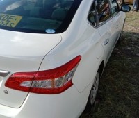 nissan-sylphy-small-2