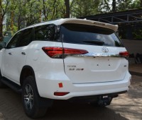 toyota-fortuner-small-2