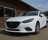 mazda-axela-small-3