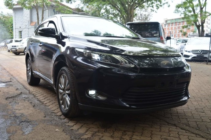 toyota-harrier-big-6