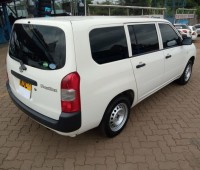 toyota-probox-small-4