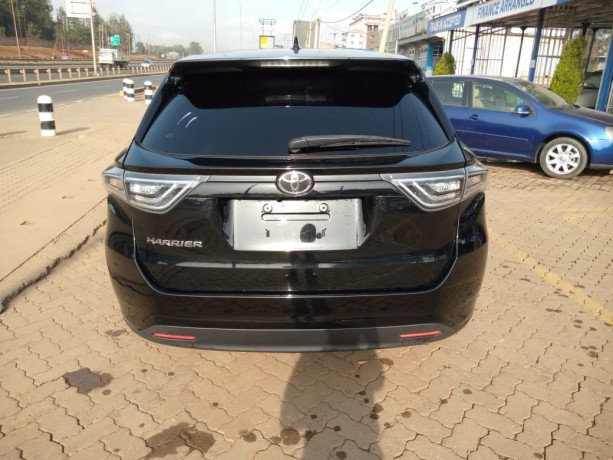 toyota-harrier-big-1