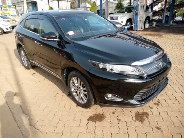 toyota-harrier-big-4