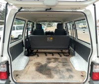 mazda-bongo-small-2