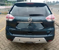 nissan-xtrail-small-4