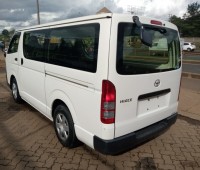 toyota-hiace-small-3