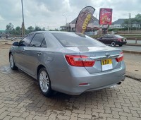 toyota-camry-small-1