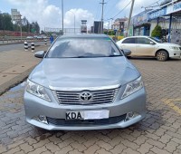 toyota-camry-small-4