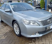 toyota-camry-small-5