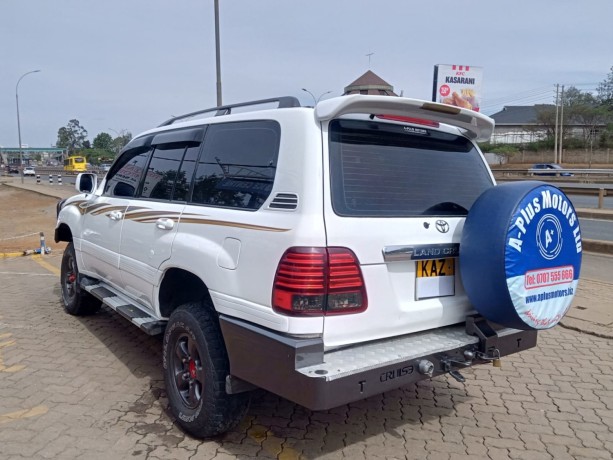 toyota-land-cruiser-big-3