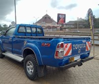 toyota-hilux-surf-small-4