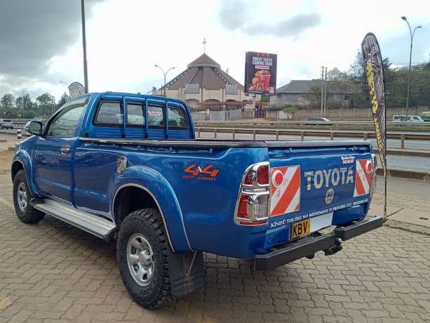 toyota-hilux-surf-big-4